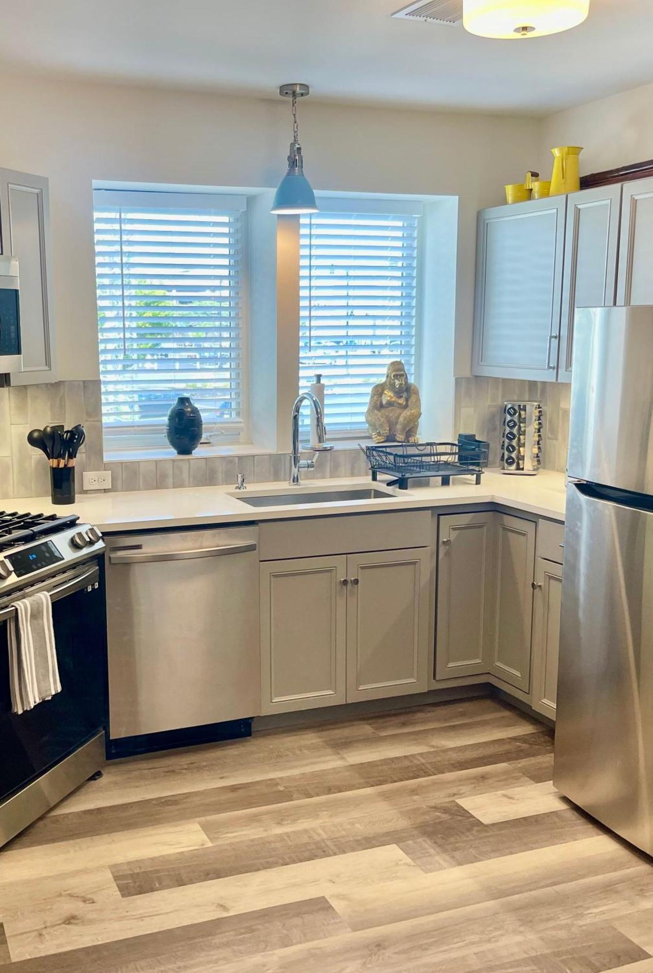 Modern Fully Renovated Suite & Loft In Downtown Trenton Bagian luar foto