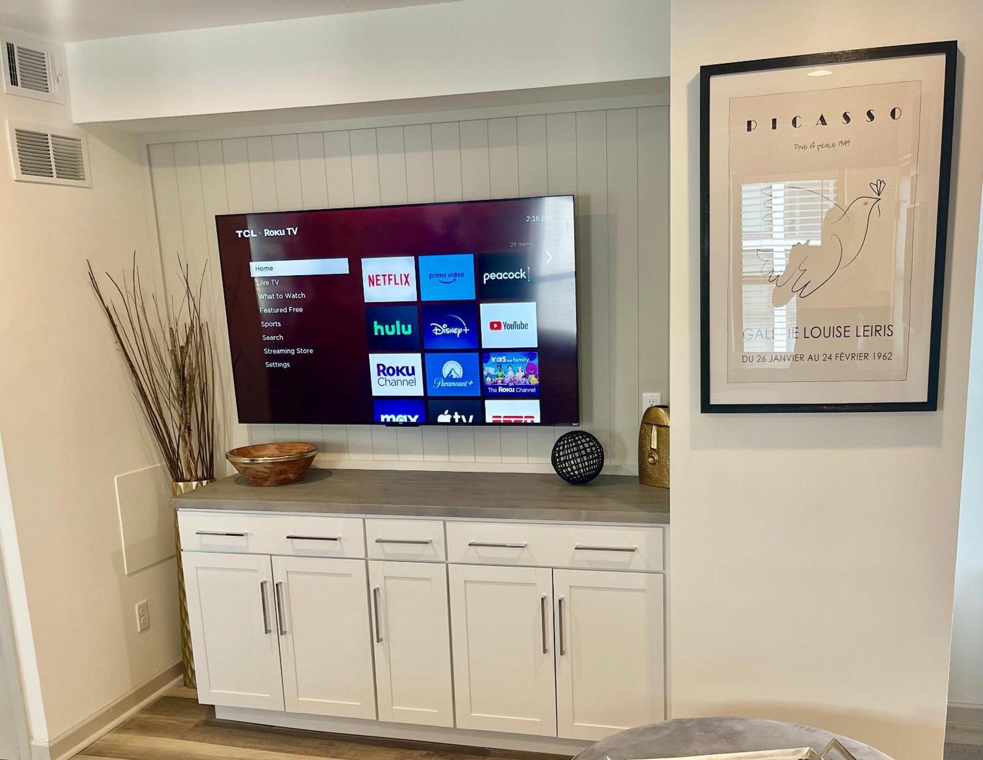 Modern Fully Renovated Suite & Loft In Downtown Trenton Bagian luar foto