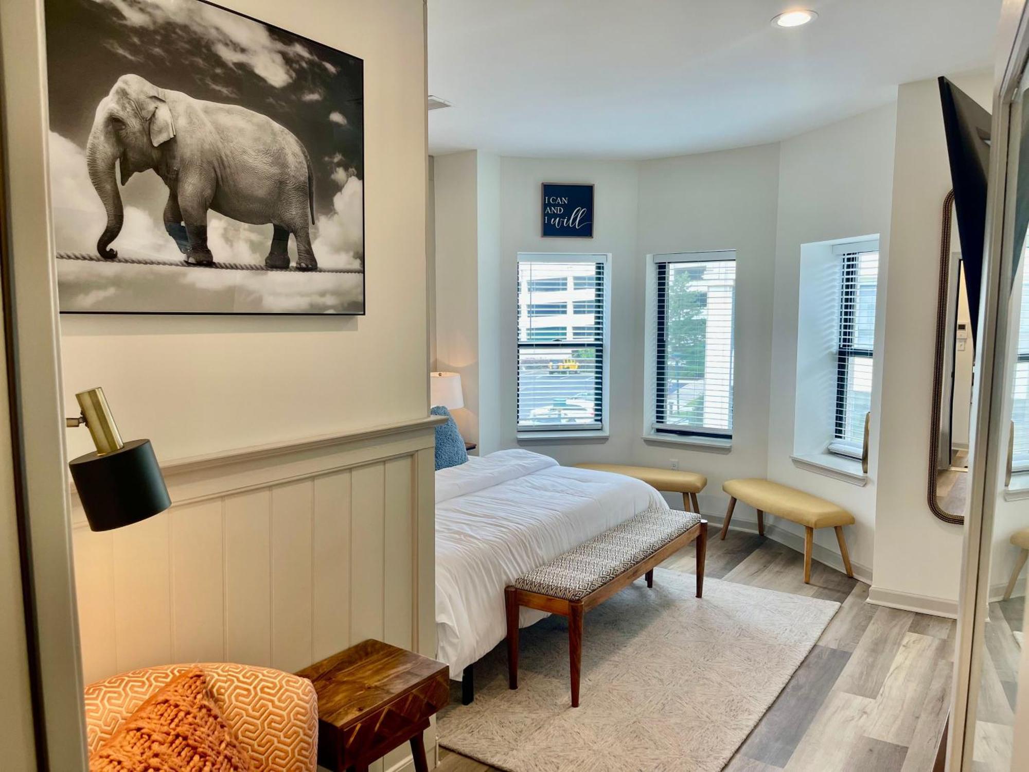 Modern Fully Renovated Suite & Loft In Downtown Trenton Bagian luar foto